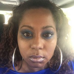 Meet your Posher, Carla